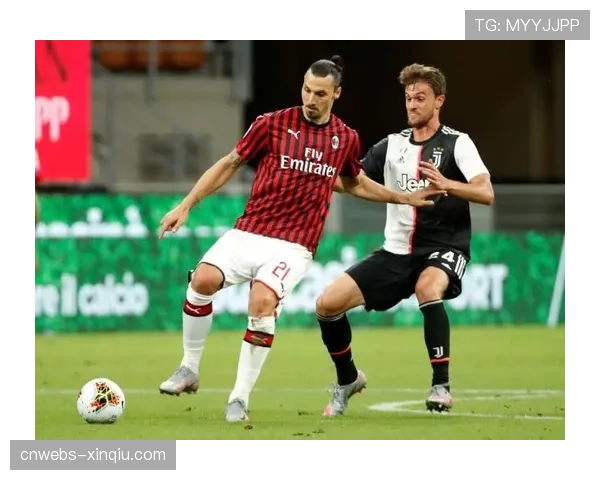 恩波利队长佩戴的微型传感器，记录其作为体系枢纽的跑动热图”